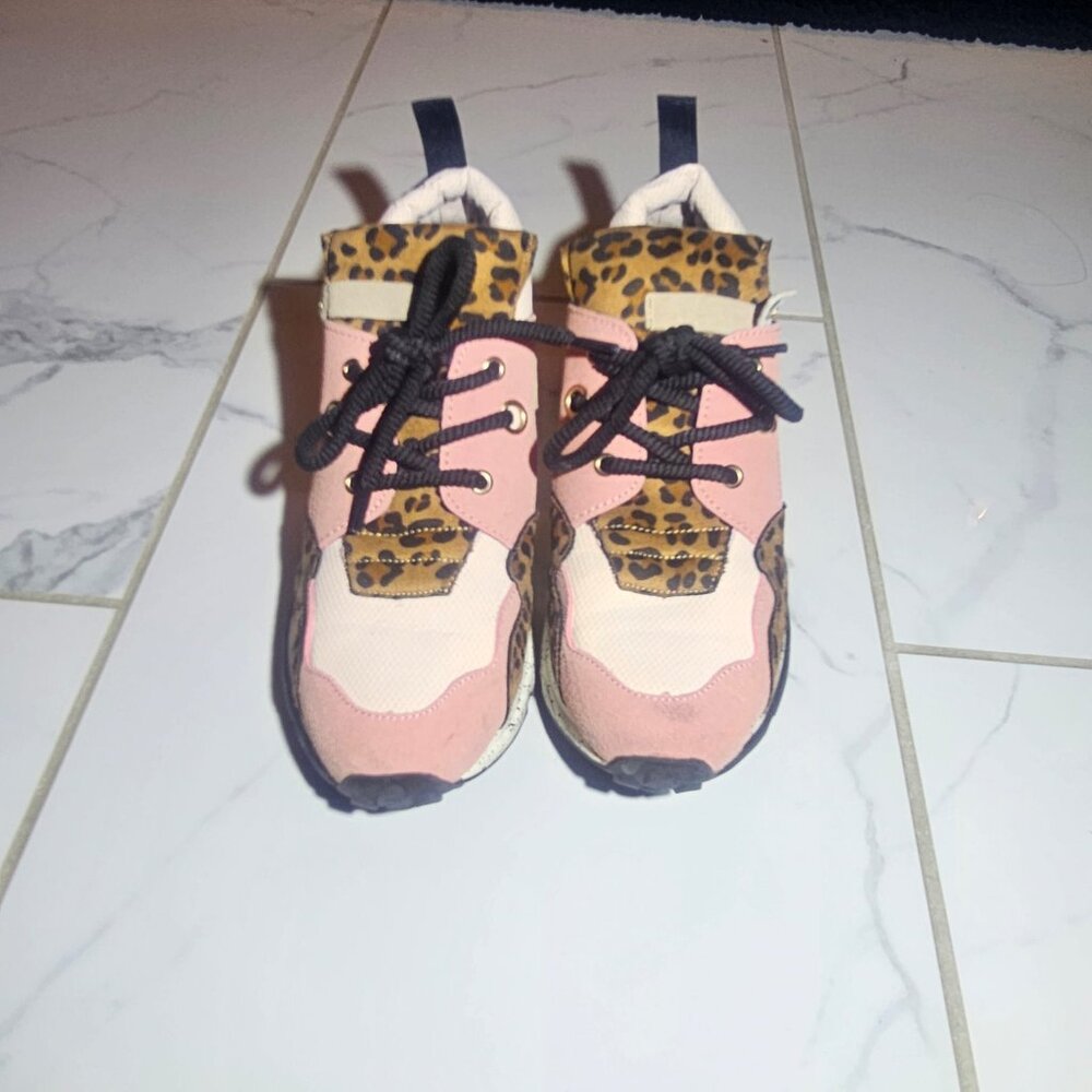 Lady Godiva Leopard Print Sneakers Size 7.5